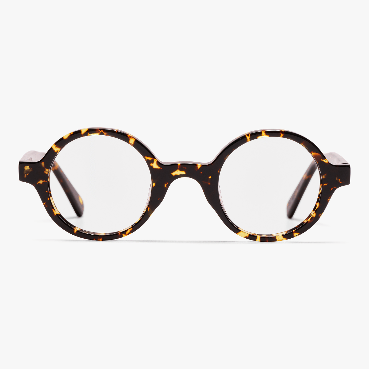 Luxreaders stylish Women's Tórshavn Dark Turtle Reading glasses. Made from Bio-acetate in a Round shape.