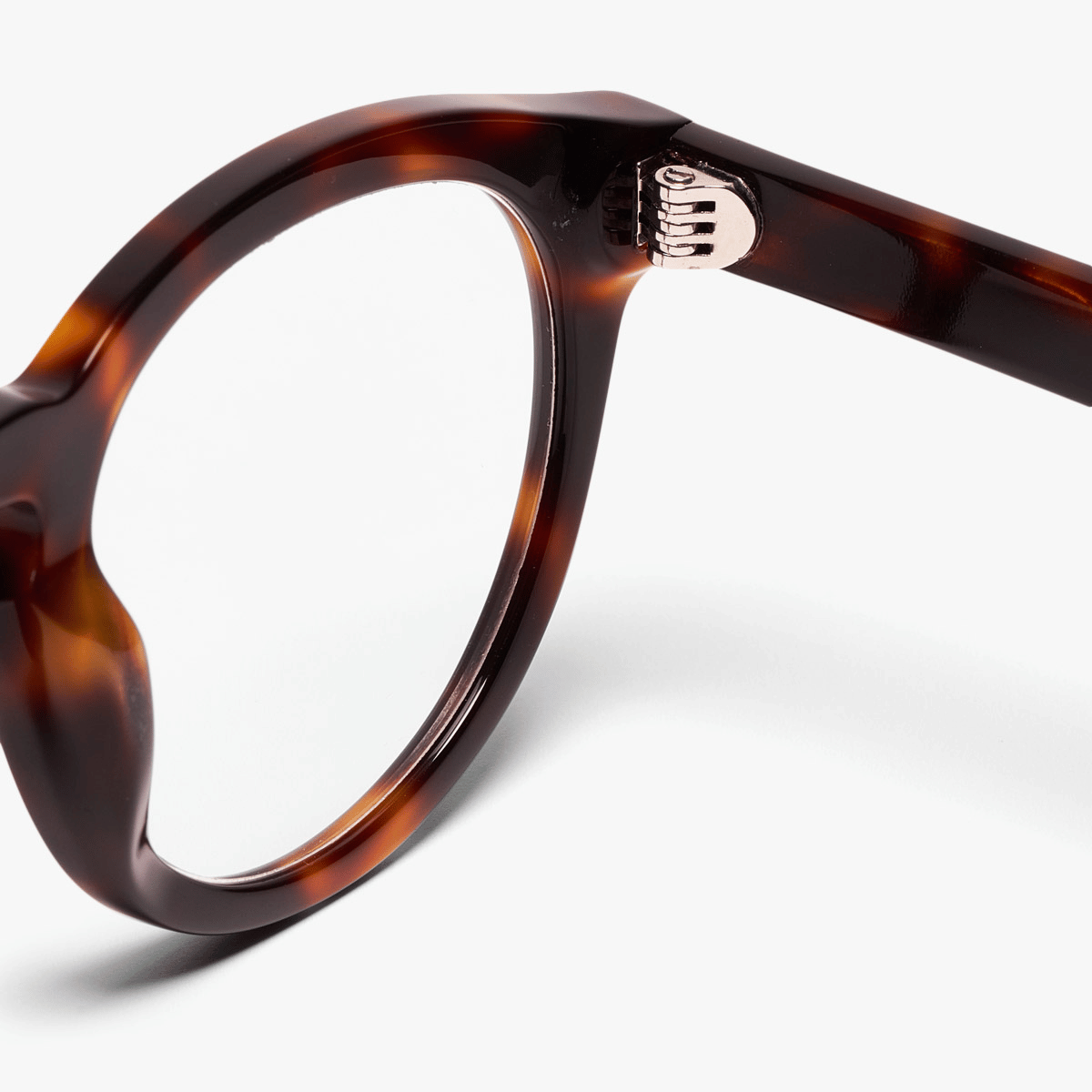 Luxreaders stylish Men's Reykjavik Light Turtle Reading glasses. Made from Bio-acetate in a Square shape.