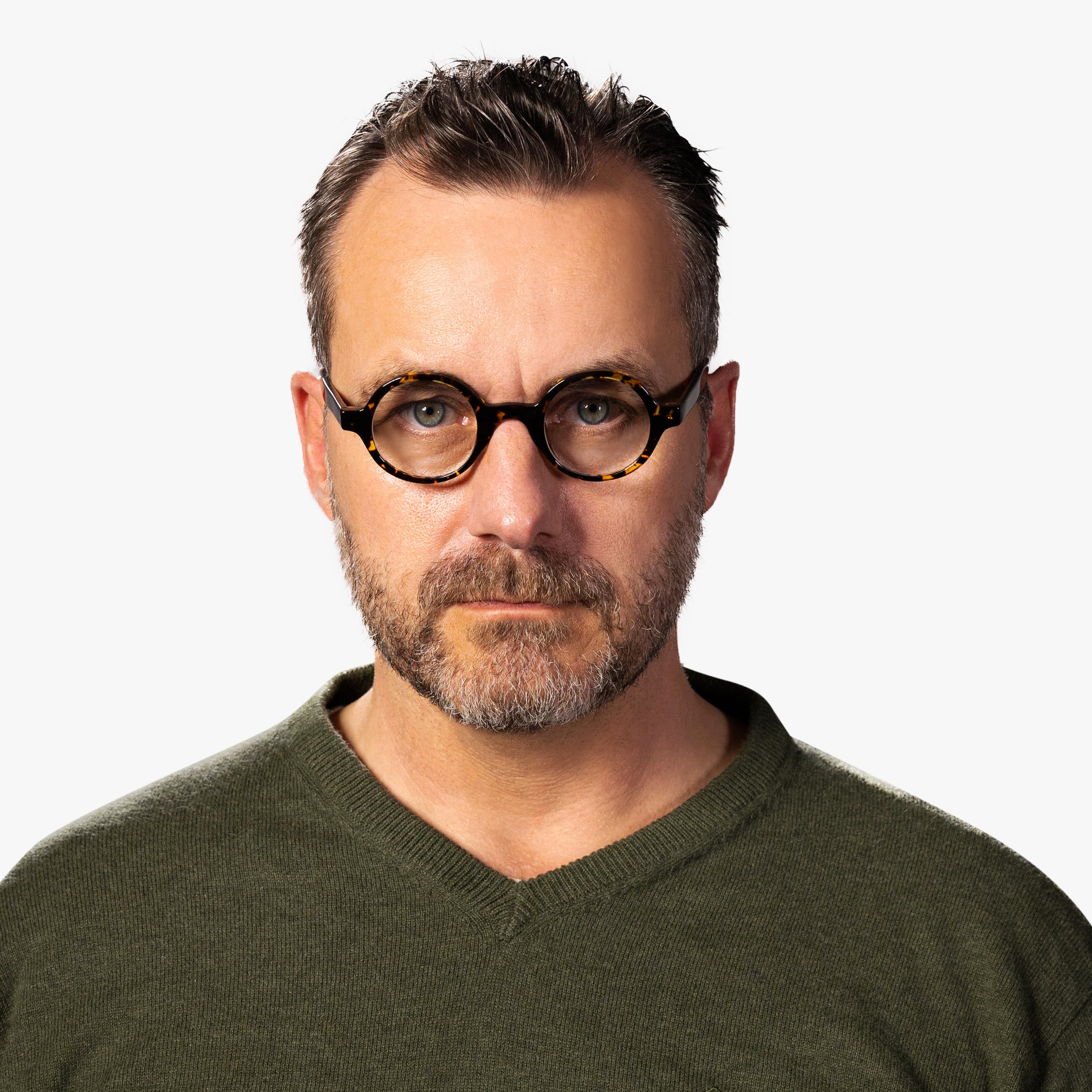 Luxreaders stylish Tórshavn Dark Turtle Reading glasses. Made from Bio-acetate in a Round shape.