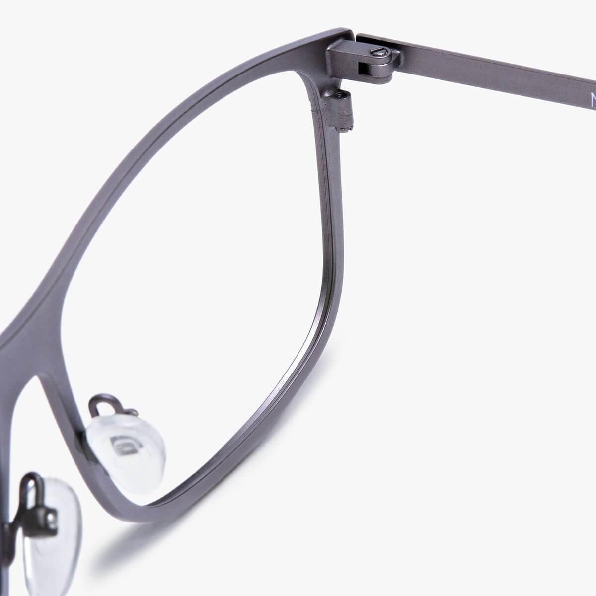 Luxreaders stylish Møn Gun Blue light glasses. Made from Stainless steel in a Rectangle shape.