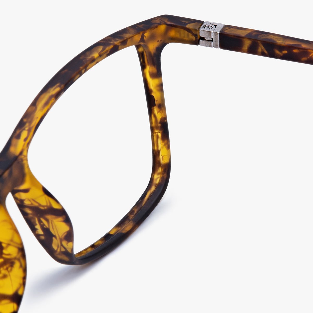 Luxreaders stylish København Light Turtle Reading glasses. Made from Rubber in a Square shape.