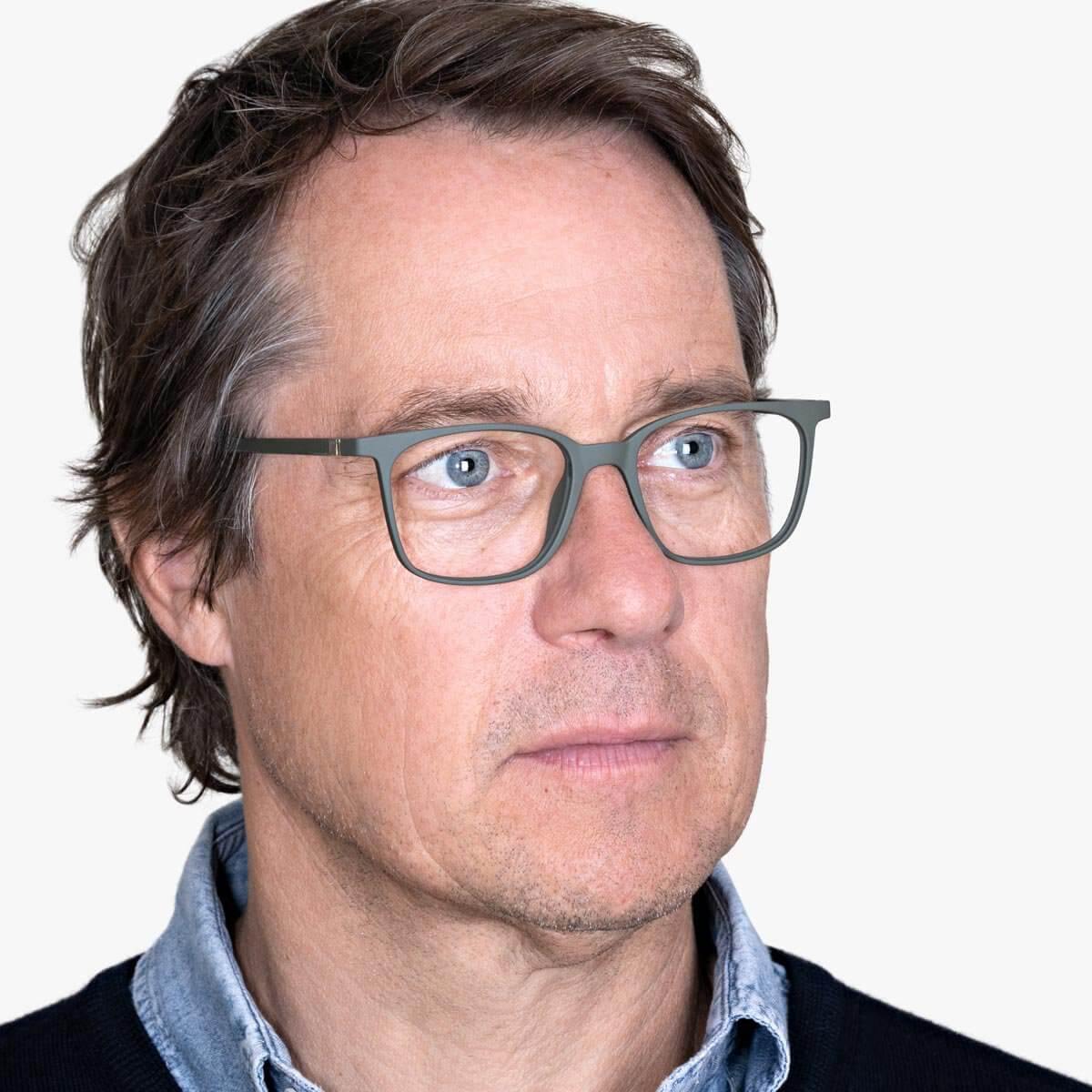 Luxreaders stylish Men's Fyn Dark Army Reading glasses. Made from Rubber in a Square shape.