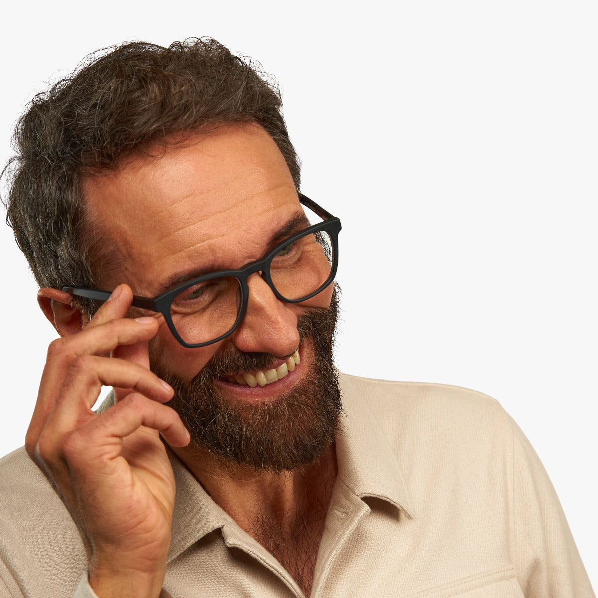 Person wearing Men's Bornholm Black glasses